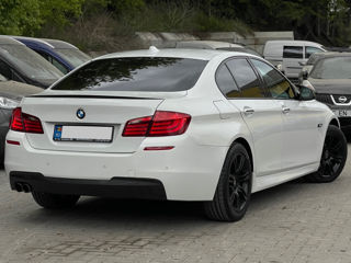 BMW 5 Series foto 3