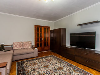 Apartament cu 2 camere, 59 m², Centru, Chișinău foto 4