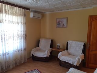 Apartament cu 3 camere, 95 m², Centru, Comrat foto 1