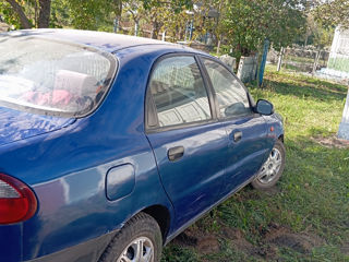 Daewoo Lanos foto 4