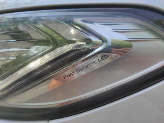 Ford Mondeo foto 9