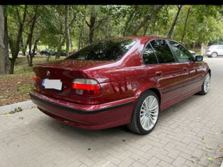 BMW 5 Series foto 5