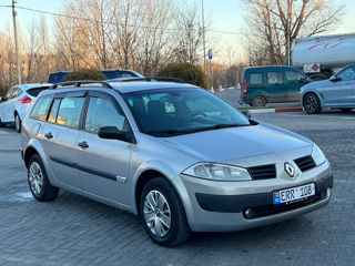 Renault Megane foto 2