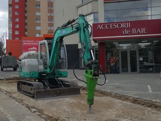 Excavator . gidromolot . miniexcavator. Excavatoare pentru demolari . Demolarea betonului