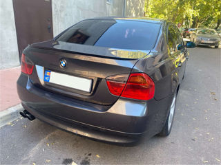 BMW 3 Series foto 3