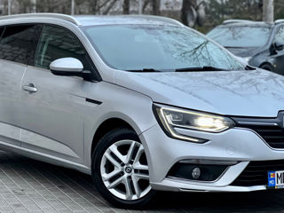 Renault Megane foto 1