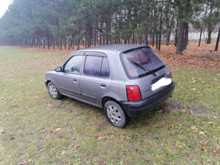 Nissan Micra foto 5