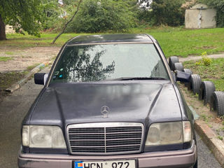 Mercedes E-Class foto 6