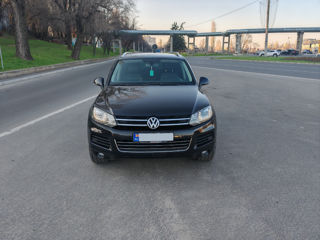 Volkswagen Touareg foto 1