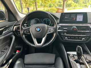 BMW 5 Series foto 5