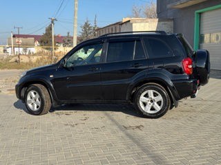 Toyota Rav 4 foto 2