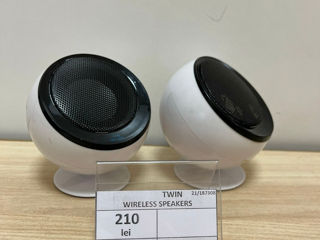 Twin Wireless Speakers