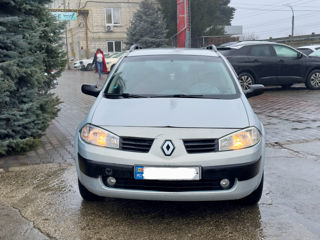 Renault Megane foto 2