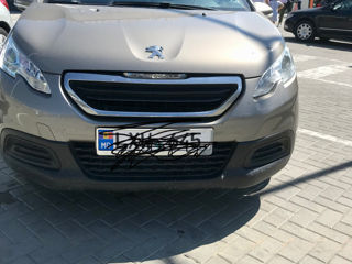 Peugeot 2008 foto 2