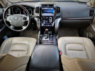 Toyota Land Cruiser foto 9