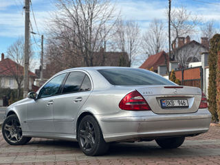 Mercedes E-Class foto 5