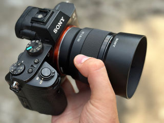 Vînd Sony A7 II + obiectiv 50mm 1.8F
