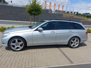 Mercedes C-Class foto 9