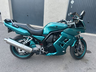 Yamaha Fazer 600 foto 4