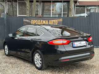 Ford Mondeo foto 4