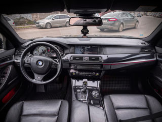 BMW 5 Series foto 12