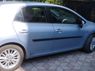 Toyota Auris foto 1