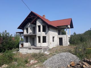 Casa nefinalizata Truseni vizavi de Nord Vest, foto 2