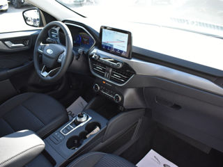 Ford Kuga foto 8