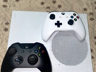 Продам XboxOne S