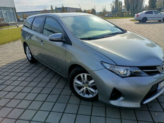 Toyota Auris foto 2