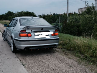 BMW 3 Series foto 6