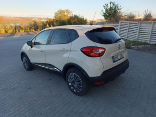 Renault Captur foto 2