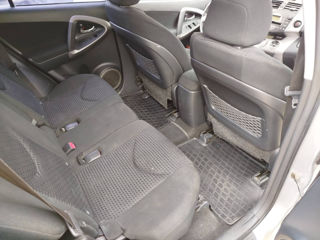 Toyota Rav 4 foto 7