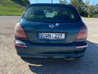 Nissan Almera foto 3