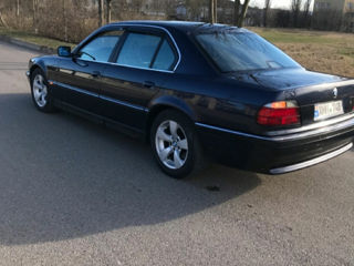 BMW 7 Series foto 7