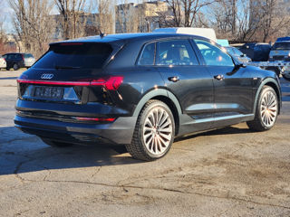 Audi e-tron foto 3