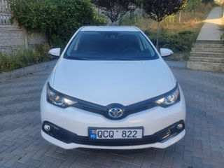 Toyota Auris foto 2