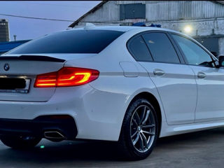 BMW 5 Series foto 3