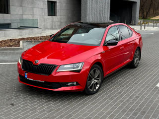 Skoda Superb foto 2