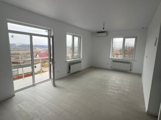 Vila, casa modernă cu 2 etaje  in suburbie foto 8