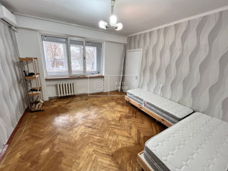 Apartament cu 2 camere, 55 m², Centru, Chișinău foto 4