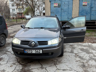 Renault Megane foto 2