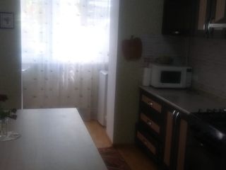 Apartament ci 3 odăi, subsol și garaj foto 10