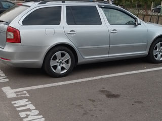 Skoda Octavia foto 2