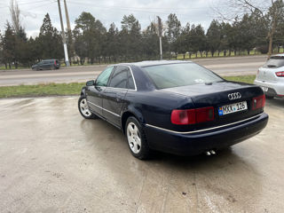 Audi A8 foto 3