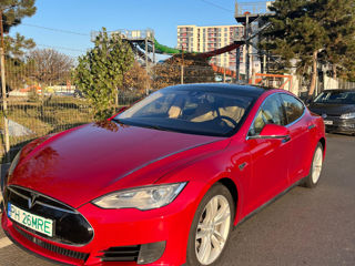 Tesla Model S foto 2