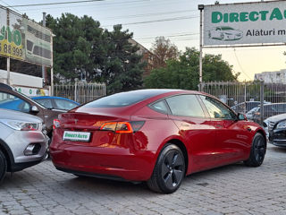 Tesla Model 3 foto 2