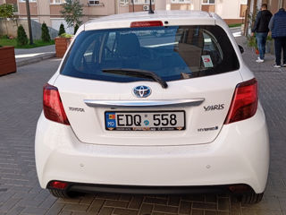 Toyota Yaris foto 2