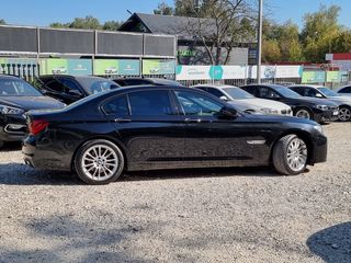 BMW 7 Series foto 9