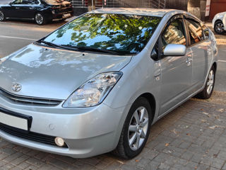 Toyota Prius foto 1